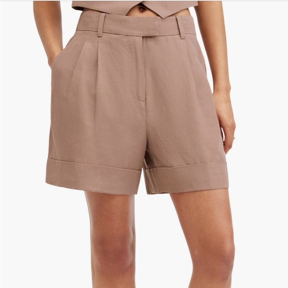 NWT AllSaints Deri Lyn Cuff Trouser Shorts - Tan Khaki Sz 6